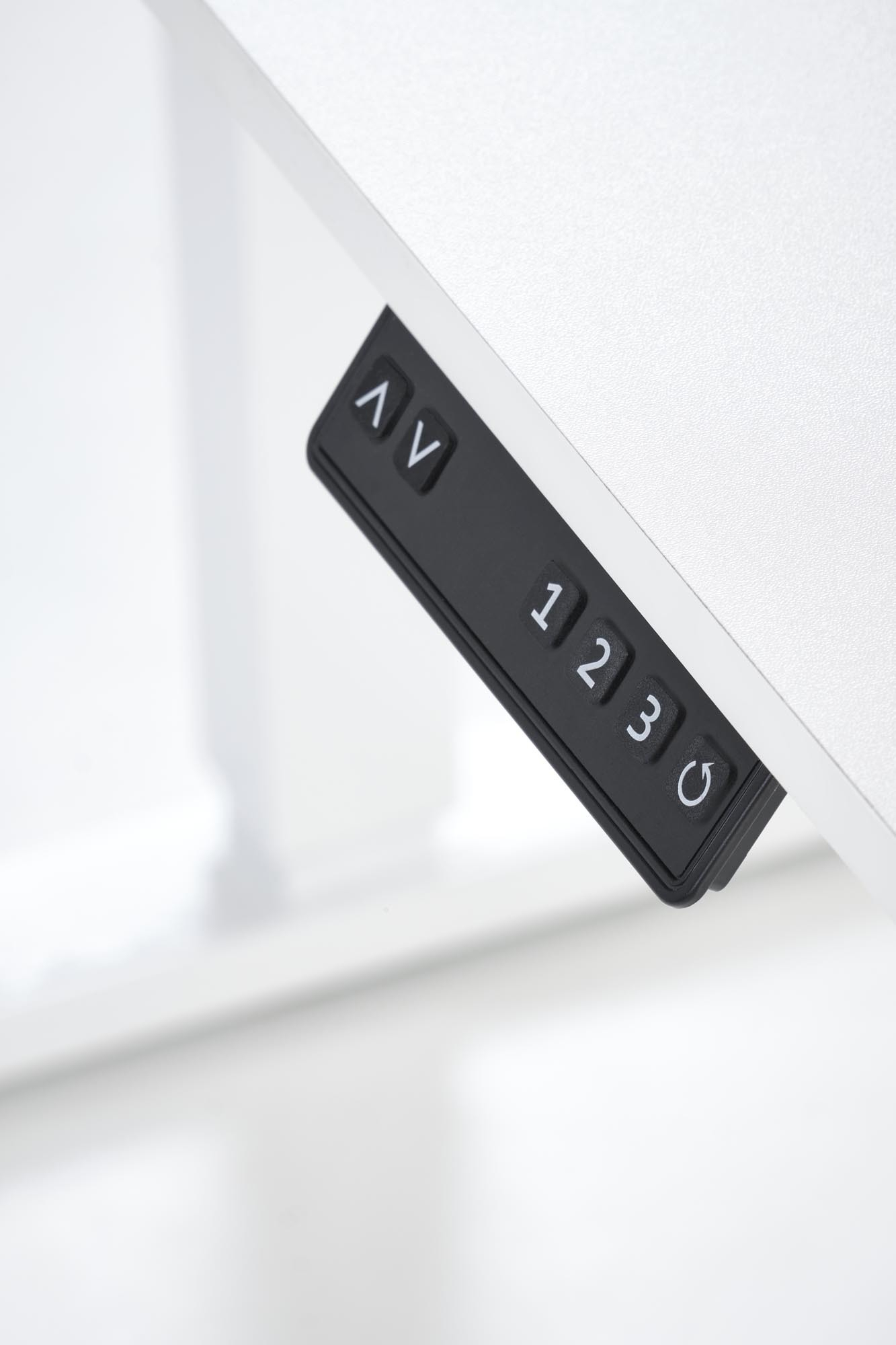 B53  biurko biurko z funkcją regulacji wysokości, biały