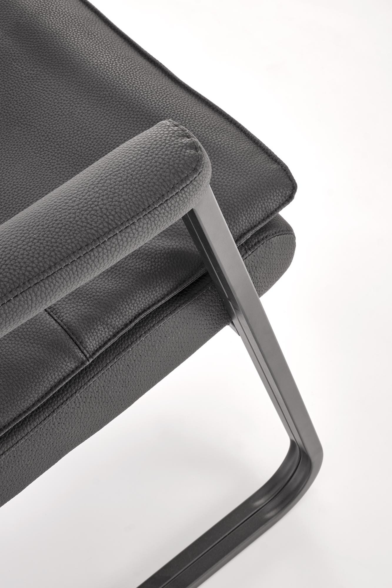 ADRIANO SKID fotel pracowniczy czarny