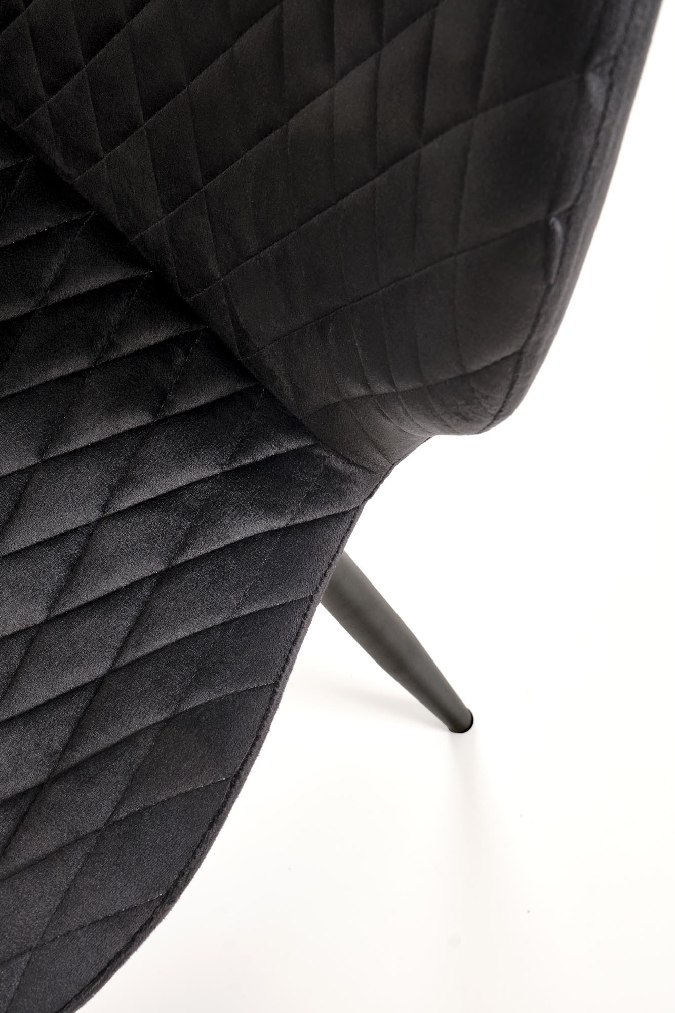 K569 krzesło, czarny