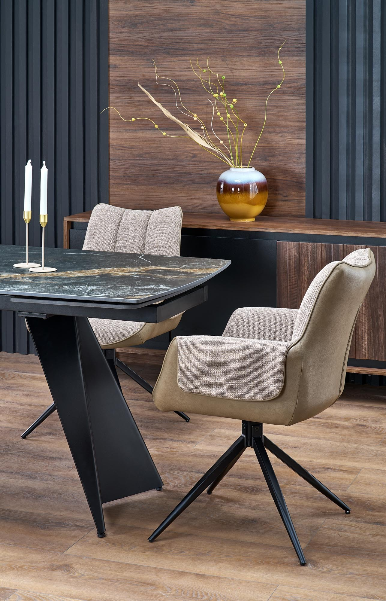 K579 krzesło z funkcją obrotu kolor brązowy